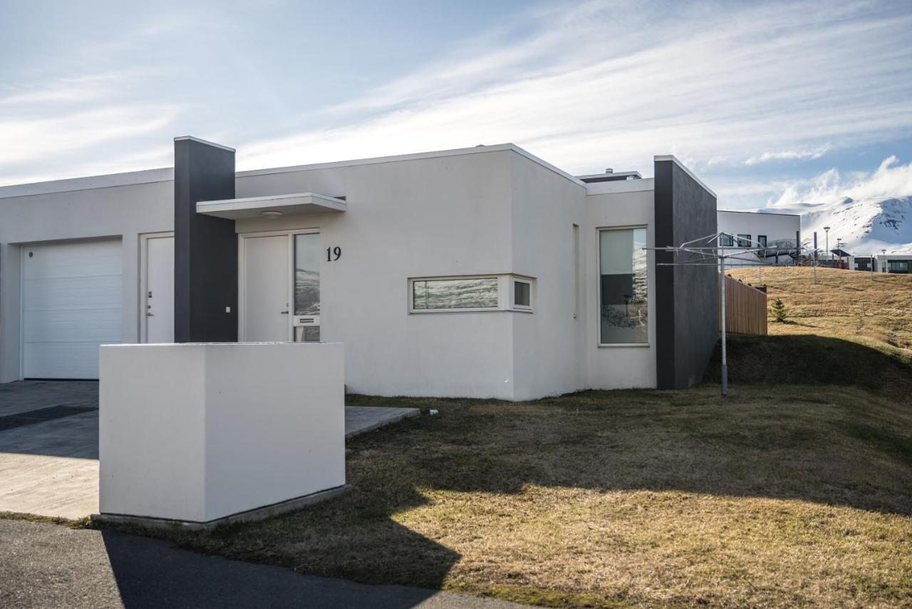 S19 - Akureyri Prime Apart. Apartment ภายนอก รูปภาพ
